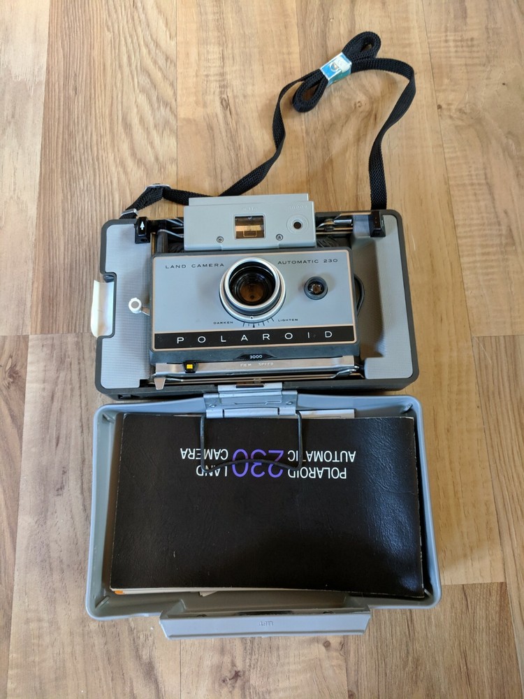 Vintage Polaroid Automatic 230 Land Camera