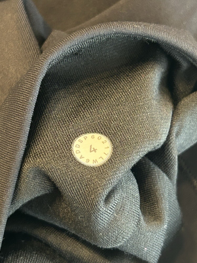 Lululemon Train Times Crop (17") Black Size 4