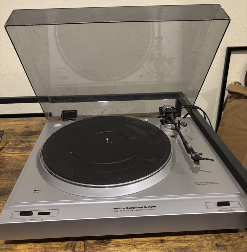 Modular Component Systems Turntable Record Turntable 6202 SOLD FOR PARTS