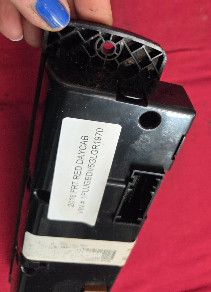 Freightliner A22-60645-101 Climate temperature control panel AC HVAC GR1970