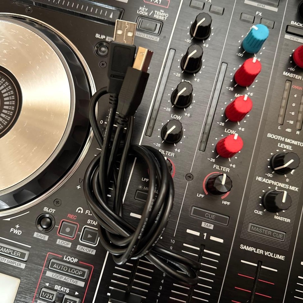 Pioneer DDJ-SX2 Controller with Hard Case