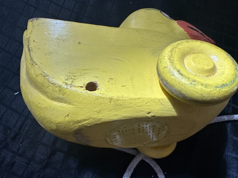 Vintage Wooden Pull Duck Missing Rear Wheels Chip in tail