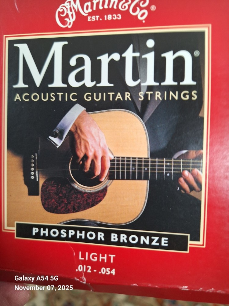 Yamaha Dreadnaught SCF08 Great Shape New Martin Strings