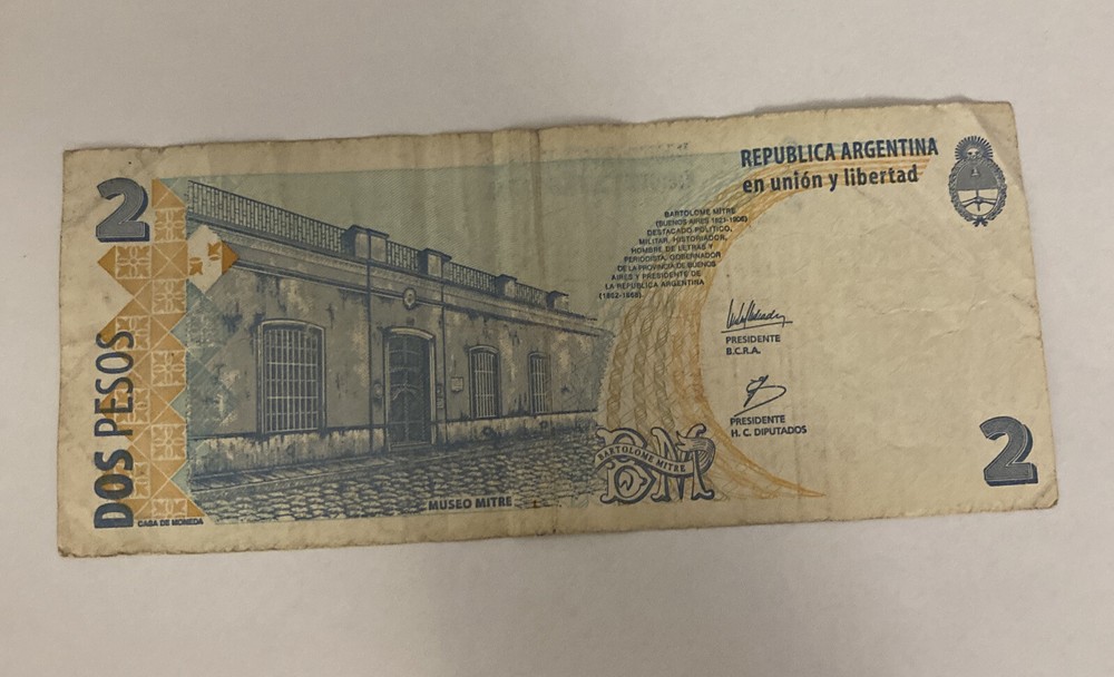 Dos Pesos Banco Central de Argentina Banknote 002