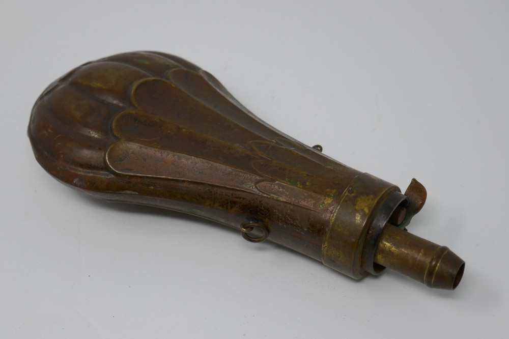 Antique 1800s Brass Copper Muzzleloader Hunting Gun Powder Flask EMPTY