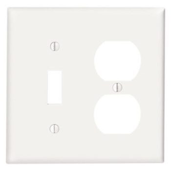 Leviton 88005, 2 Gang, 1 Toggle, 1 Duplex Wallplate, White
