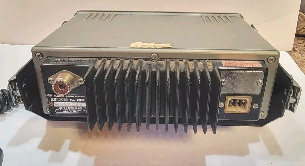 Icom VHF Marine Transceiver IC-M80 Untested