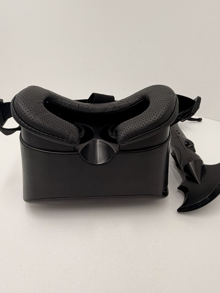 Batman VRSE VR Headset w Batarang Controller DC Smartphone VR System Set