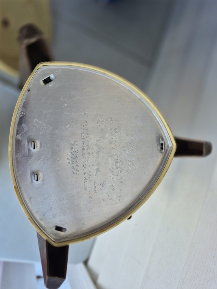 VINTAGE MID-CENTURY REGAL WARE 7530 COFFEE MAKER