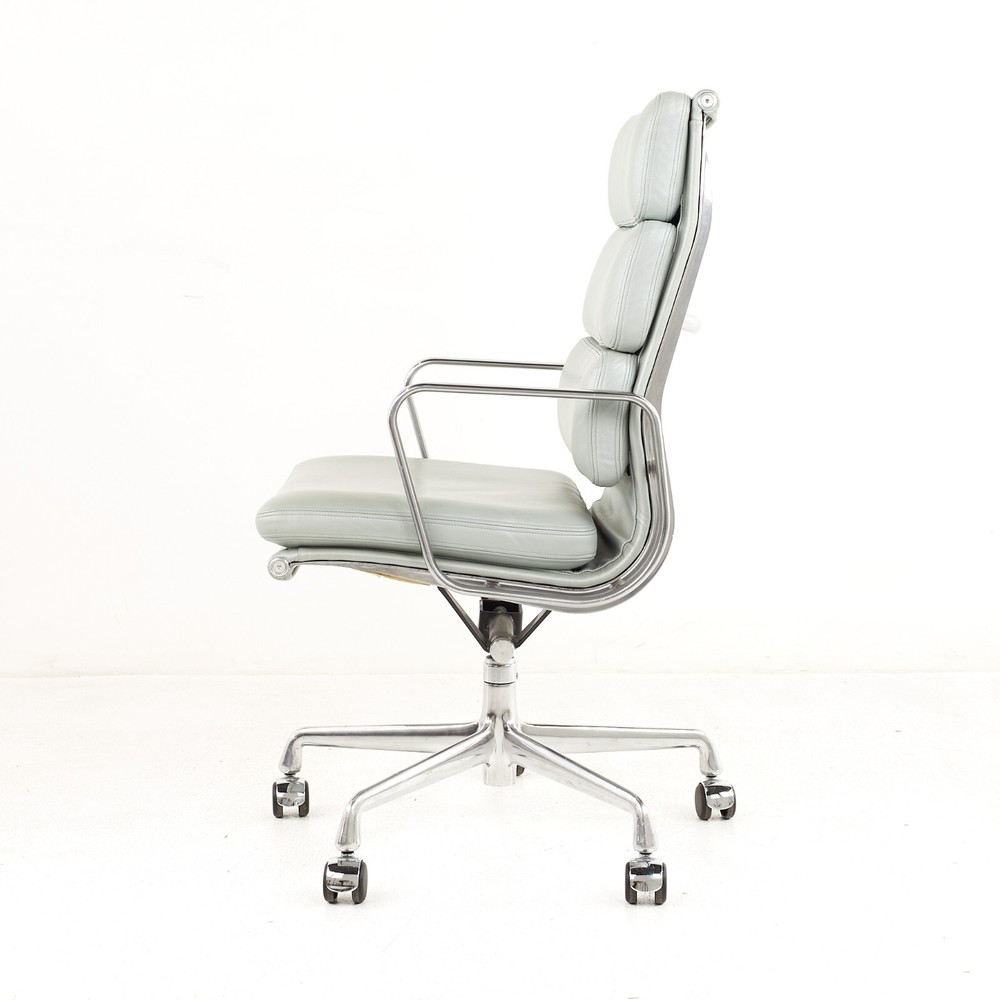 Eames Mid Century Blue Gray Soft Pad Chair