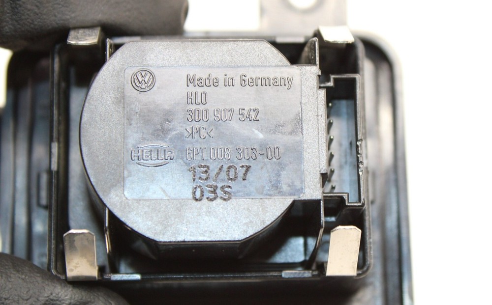 2006 - 2012 BENTLEY CONTINENTAL CLIMATE TEMP TEMPERATURE SENSOR OEM