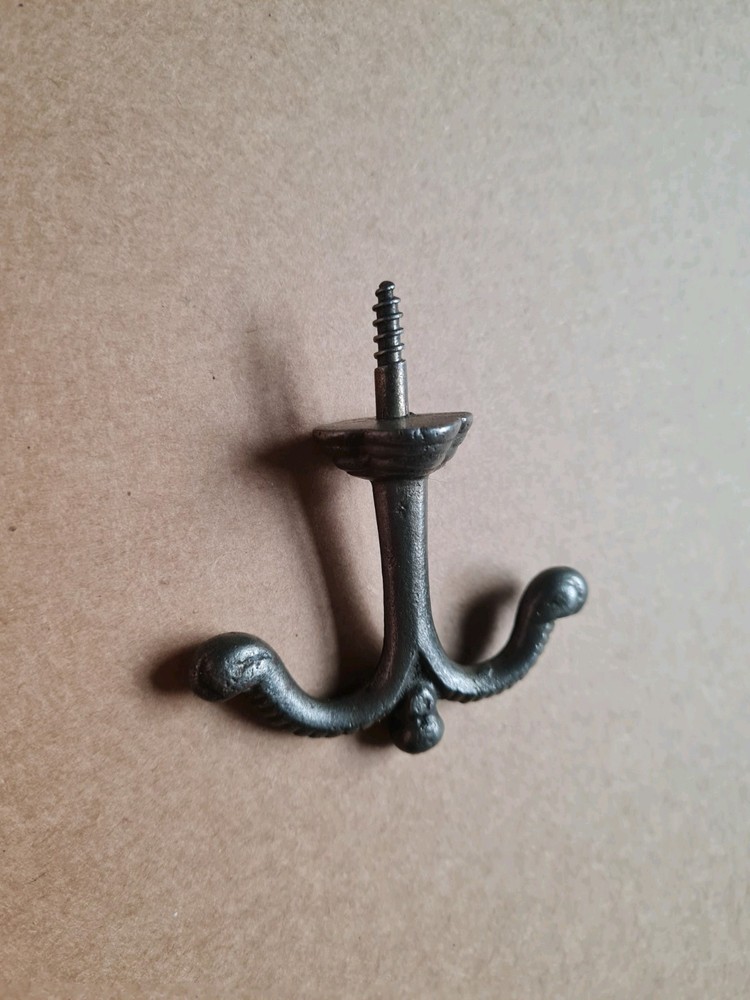 Vintage Cast Iron double Hook/ tie back/ ceiling hooks ??