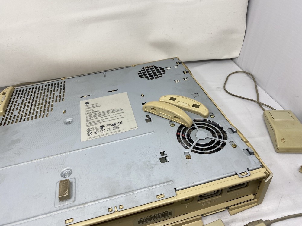 Vintage Apple Macintosh 6100/66 PowerPC Computer