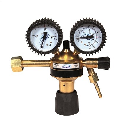 Cylinder pressure regulator