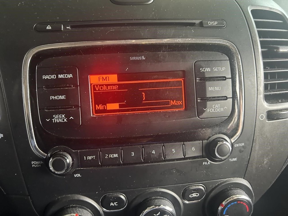 FORTE 2017 Fuse Box Cabin 104739191