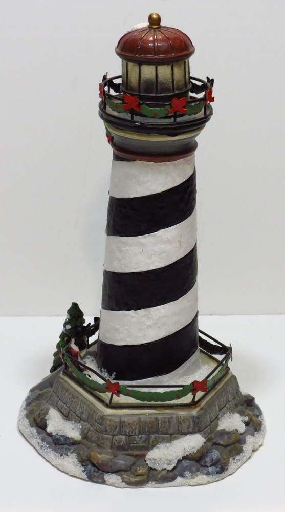 Lighthouse Lamp St. Nicholas Square Illuminated Blinking 2005 Village Collection