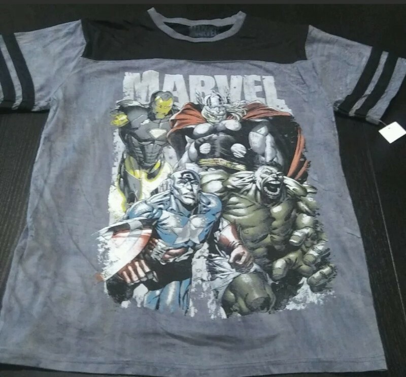 Avengers Tee Shirt, New With Tags! Size M.