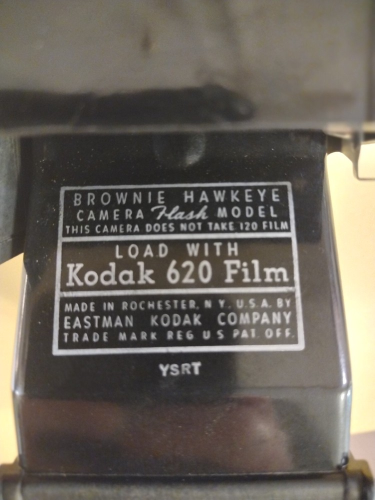 Vintage Kodak Brownie Hawkeye Camera Flash Model
