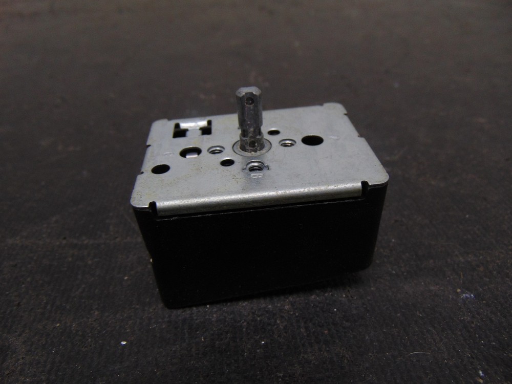 Whirlpool Range RF375PXDQ0 Surface Element Control Switch 3148952