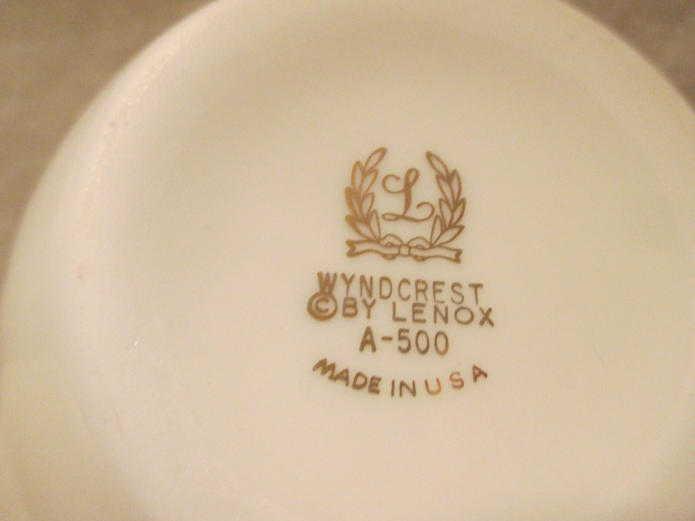 Lenox Wyndcrest Creamer (A-500)