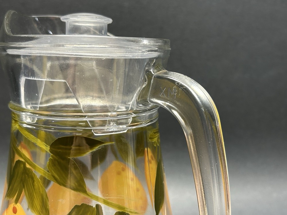 Grant Howard Lemon Hand Painted 8” Pitcher 40oz