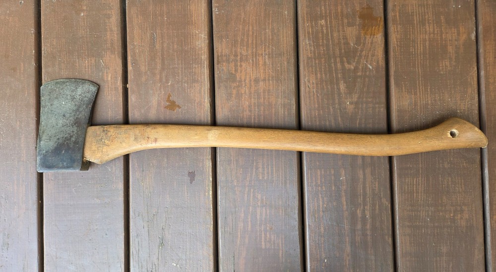 Plumb Single Bit Axe 27" handle, 3 3/4" Cutting Edge