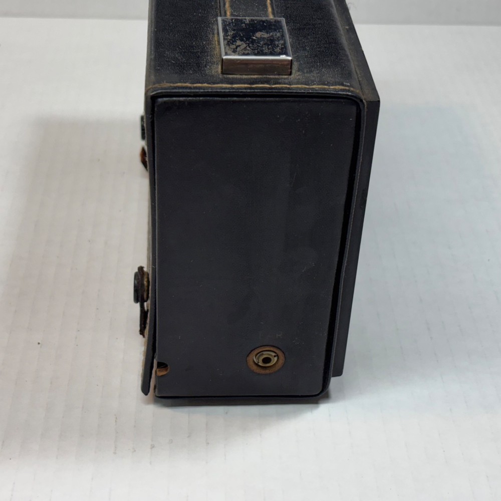 Vintage Highwave AC-DC Solid State 10 Transistor, Black Plastic Case Korea