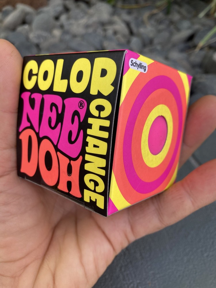 Needoh Née Doh new squishy  Color Changing Stress Ball Pink