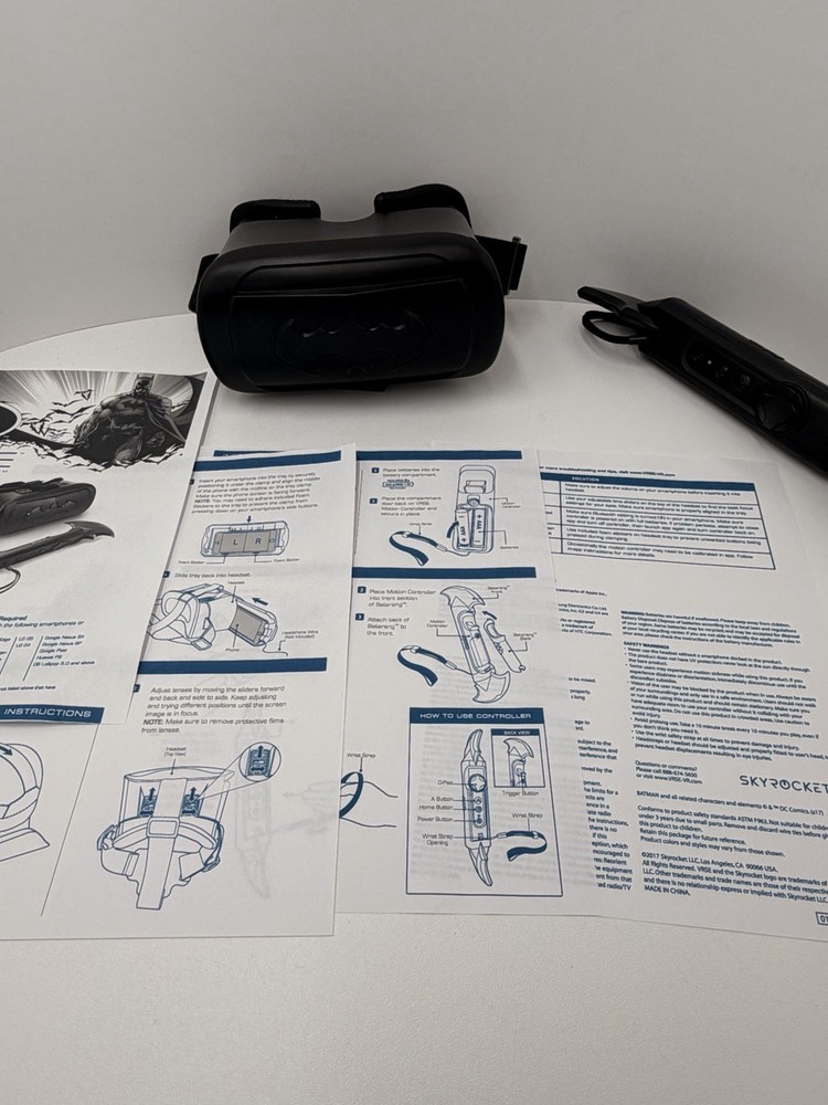 Batman VRSE VR Headset w Batarang Controller DC Smartphone VR System Set