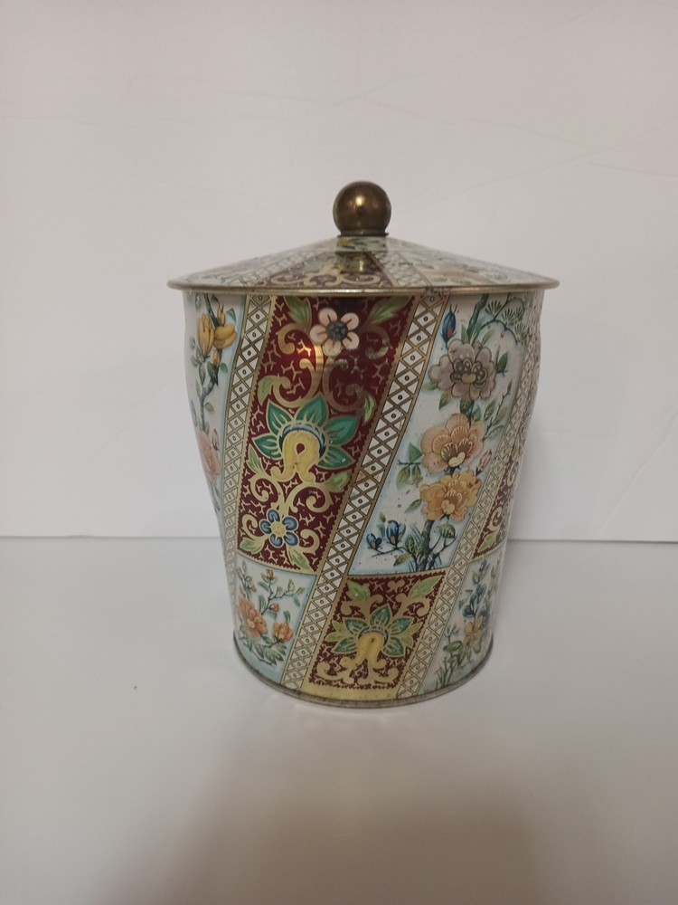 VINTAGE CONTAINER MADE IN ENGLAND TIN CONTAINER WITH LID