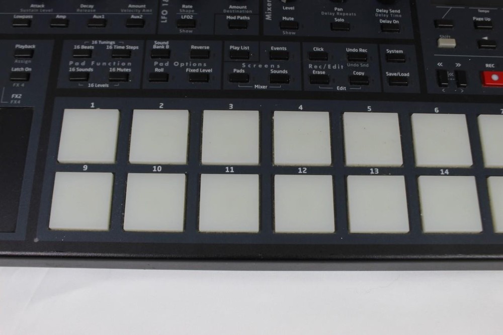 Sequential Dave Smith Instruments Tempest Analog Drum Machine, Roger Linn Design