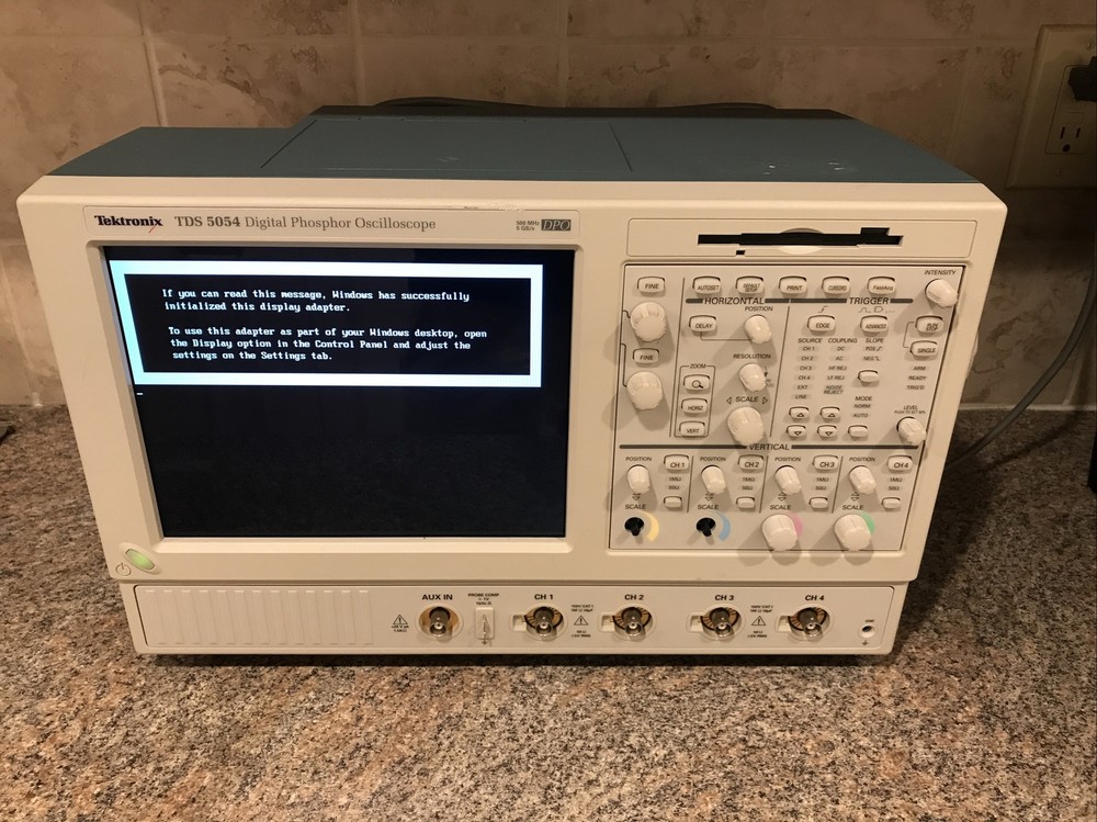 TEKTRONIX TDS5054 PHOSPHOR OSCILLISCOPE