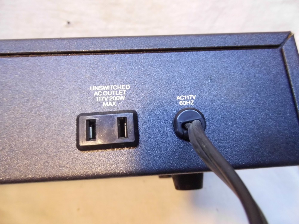 AWARD GRAPHIC EQULIZER EQ~210~USED & TESTED