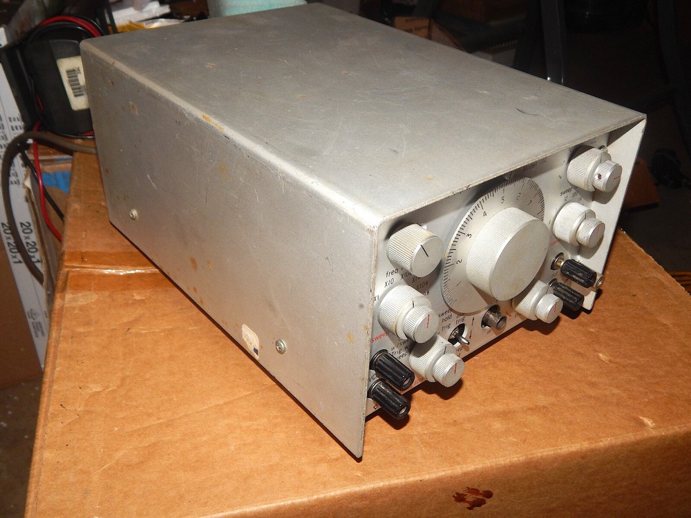 Wavetek Mo 114 Sweep/Trigger VCG Laboratory Grade Audio Waveform Generator w/Man