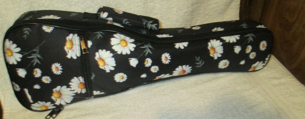 CLOUDMUSIC Ukulele Case Backpack For Soprano White Daisy Pattern on Black NICE
