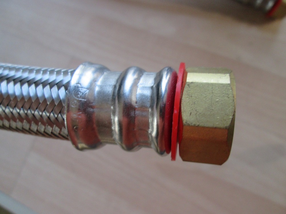 Everbilt Water Heater Connector Line Set 18" Long 3/4" FIP to 3/4" FIP #P100AG