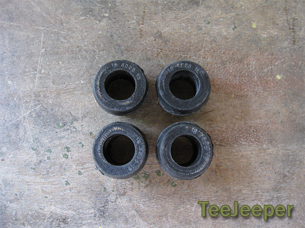 4 x new Bushing Rear Shock Absorber Jeep M151 A1 10950857