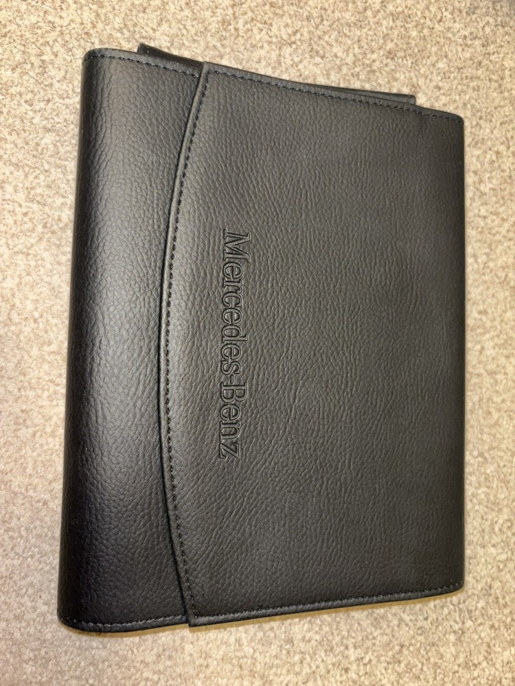 Mercedes C-Class C-220 Owner Manual Bundle plus Leather Case