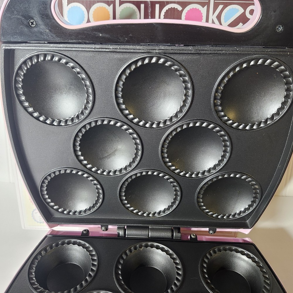 Babycakes Mini Cupcake Maker, Pink Makes 8 Mini Cupcakes