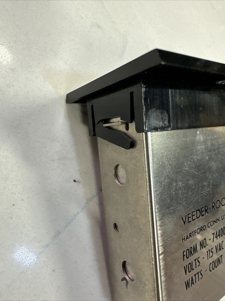 Veeder Root Panel Counter 744006-211 Chipped