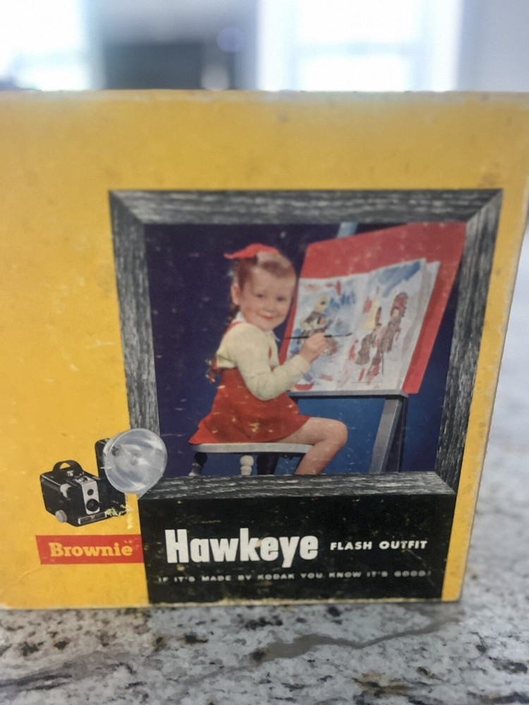 Vintage Brownie Hawkeye Flash Outfit Camera