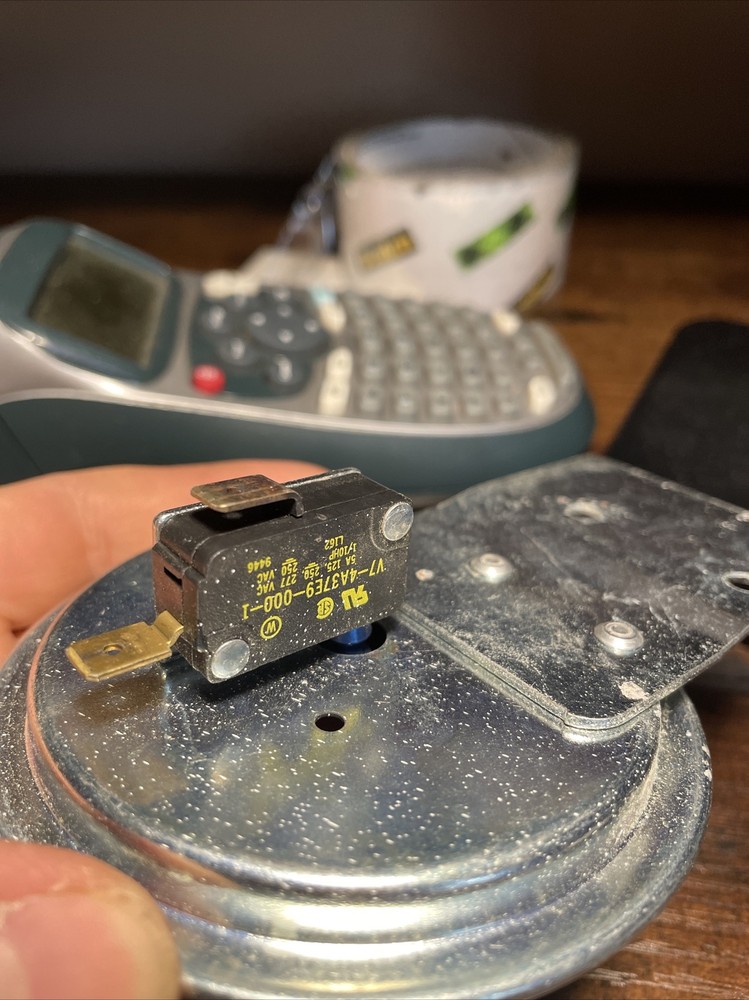 Pressure Switch Tridelta FS6706-1385