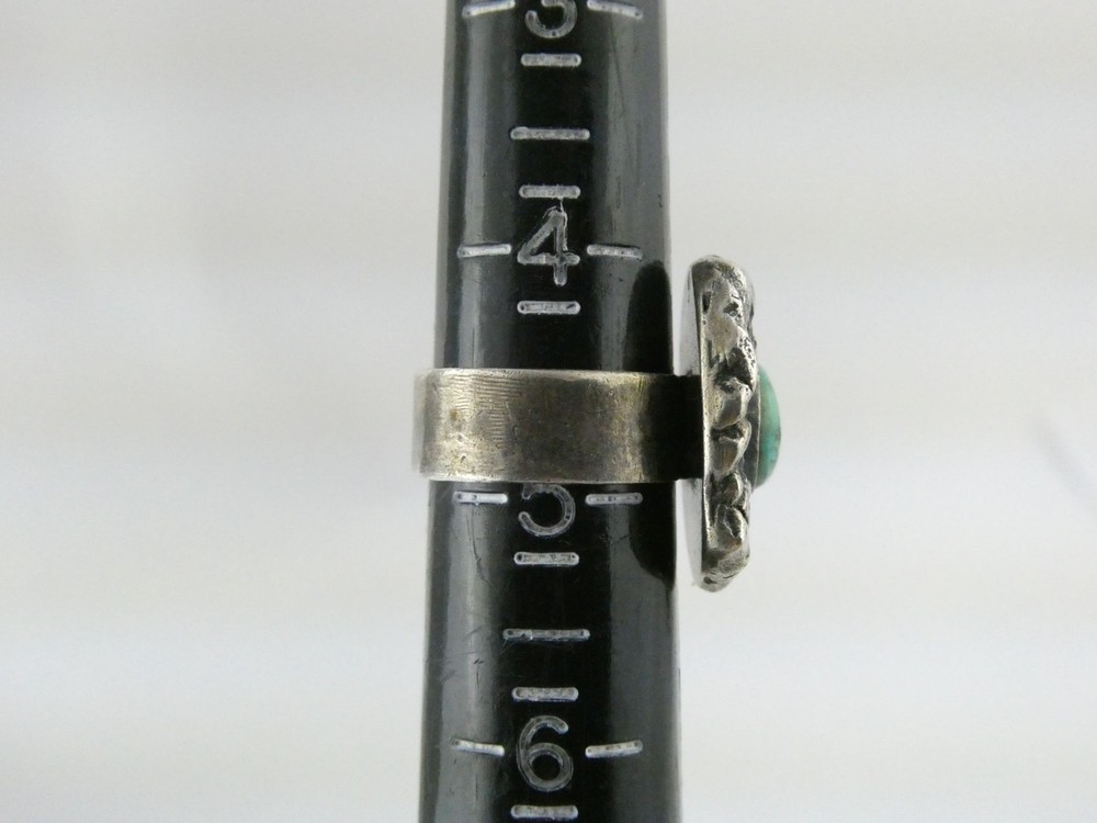 Southwestern Unmarked Sterling Silver Turquoise Brutalist Setting Ring Size 4.75