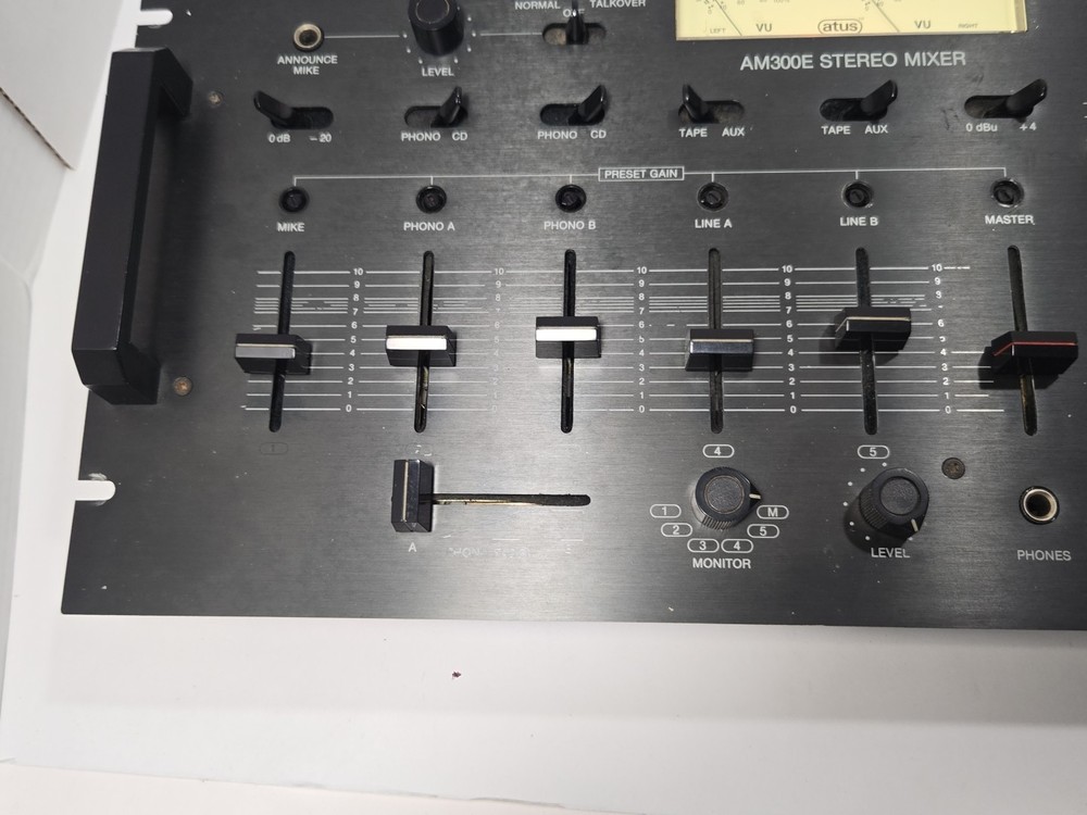 ATUS-AM300E-STEREO MIXER-POWERS ON-UNTESTED