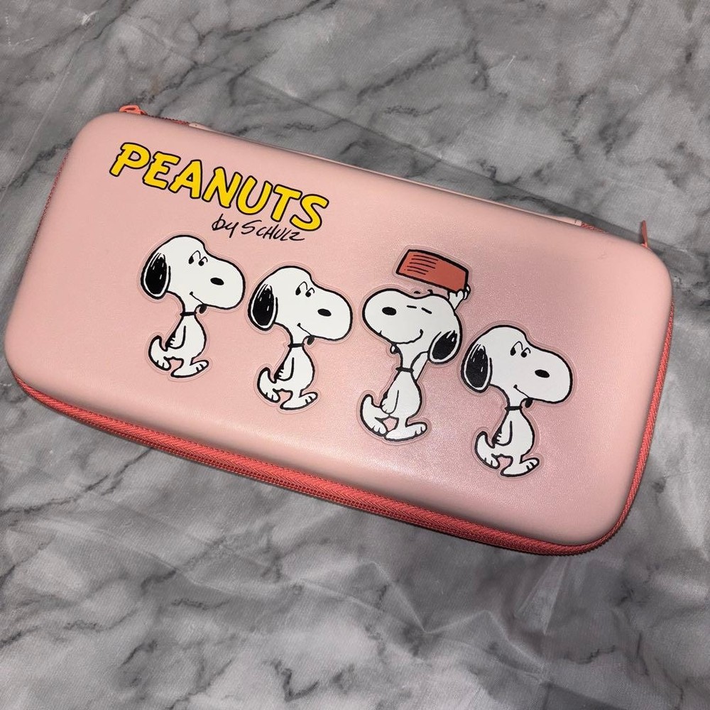 Snoopy Gadget Case
