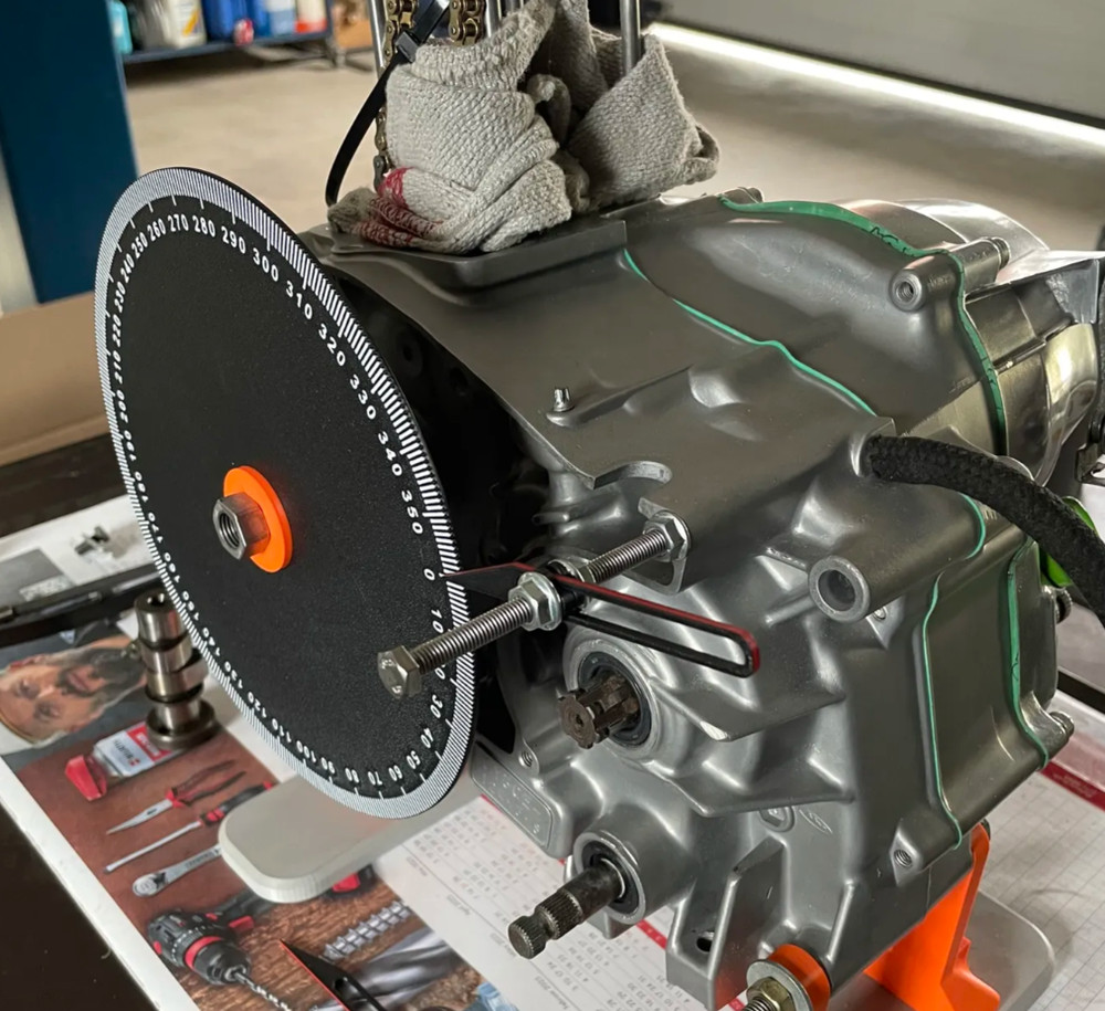 Universal Engine Degree Wheel for Timing or Porting 2 or 4 Stroke with Pointer