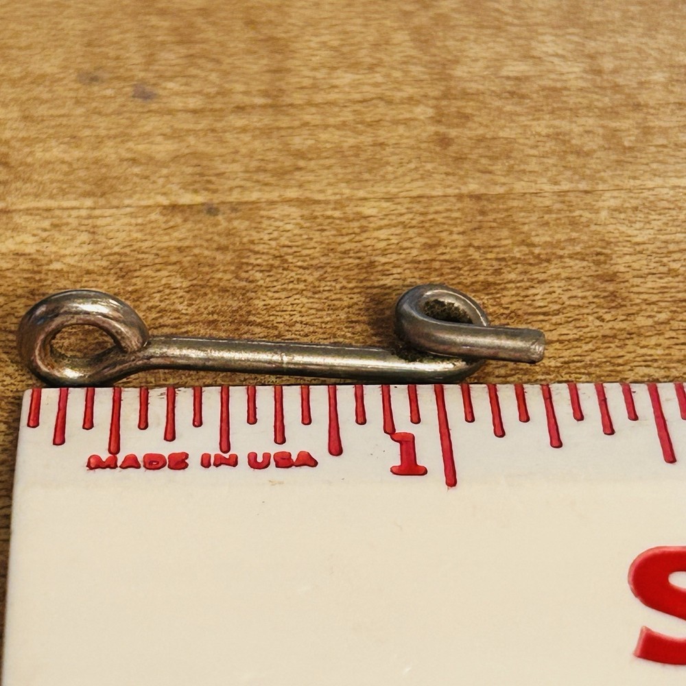 *USED* 56358-E -UNION SPECIAL-THREAD GUIDE / EYELET -FOR SEWING MACHINES*