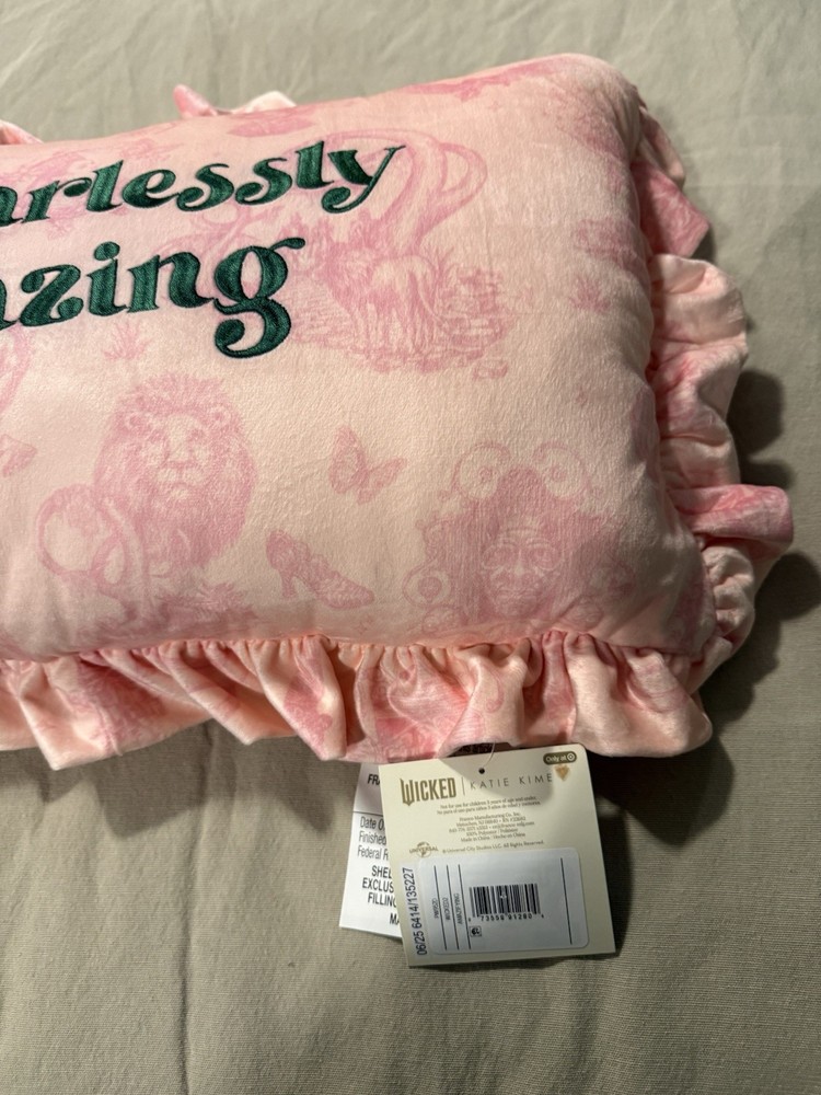 Wicked Be Fearlessly Amazing Amazifiying Pink Rectangular Throw Pillow