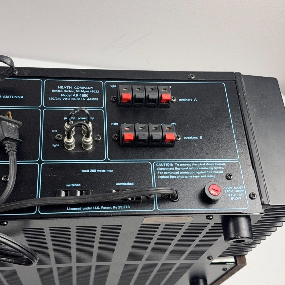 Heathkit AR-1650 AM/FM Solid State Stereo Receiver *POWERS ON For Parts *READ**