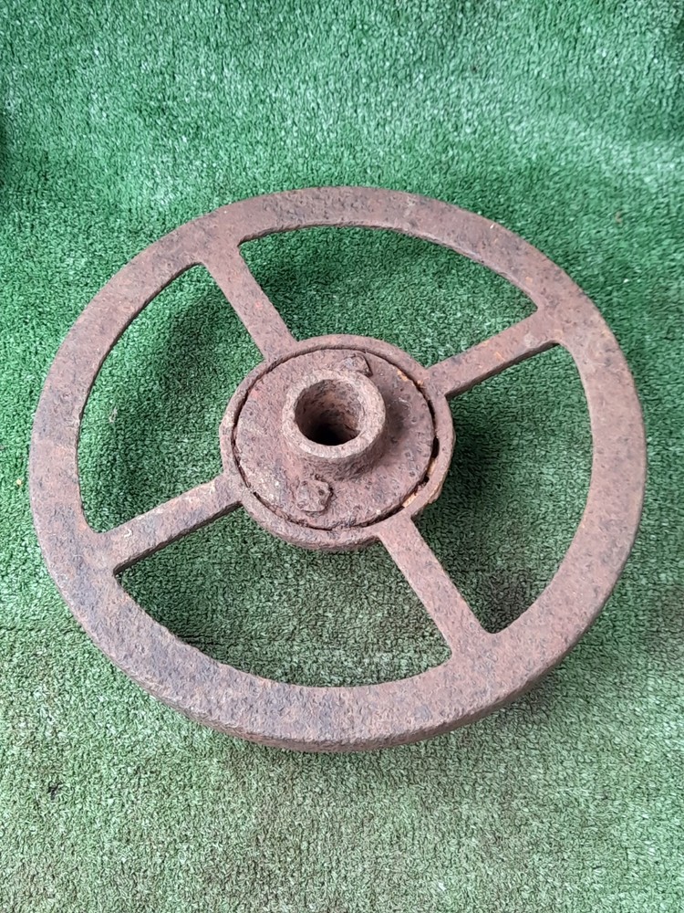 Cast Iron Wheel (23)